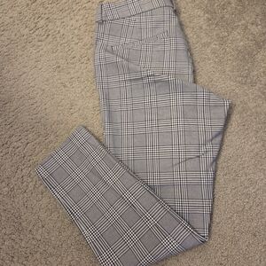 Old Navy Women's Black and White Plaid Dress Pants